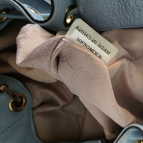 Michael Kors Camden Pebbled Leather Drawstring Bag Light Blue Tasseled Classic - Picture 4 of 12